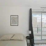 Flexliving - Whole Apartment - Mouchez