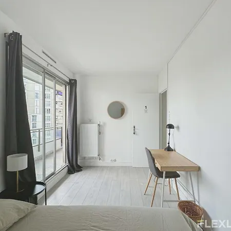 Flexliving - Whole - Mouchez Parigi