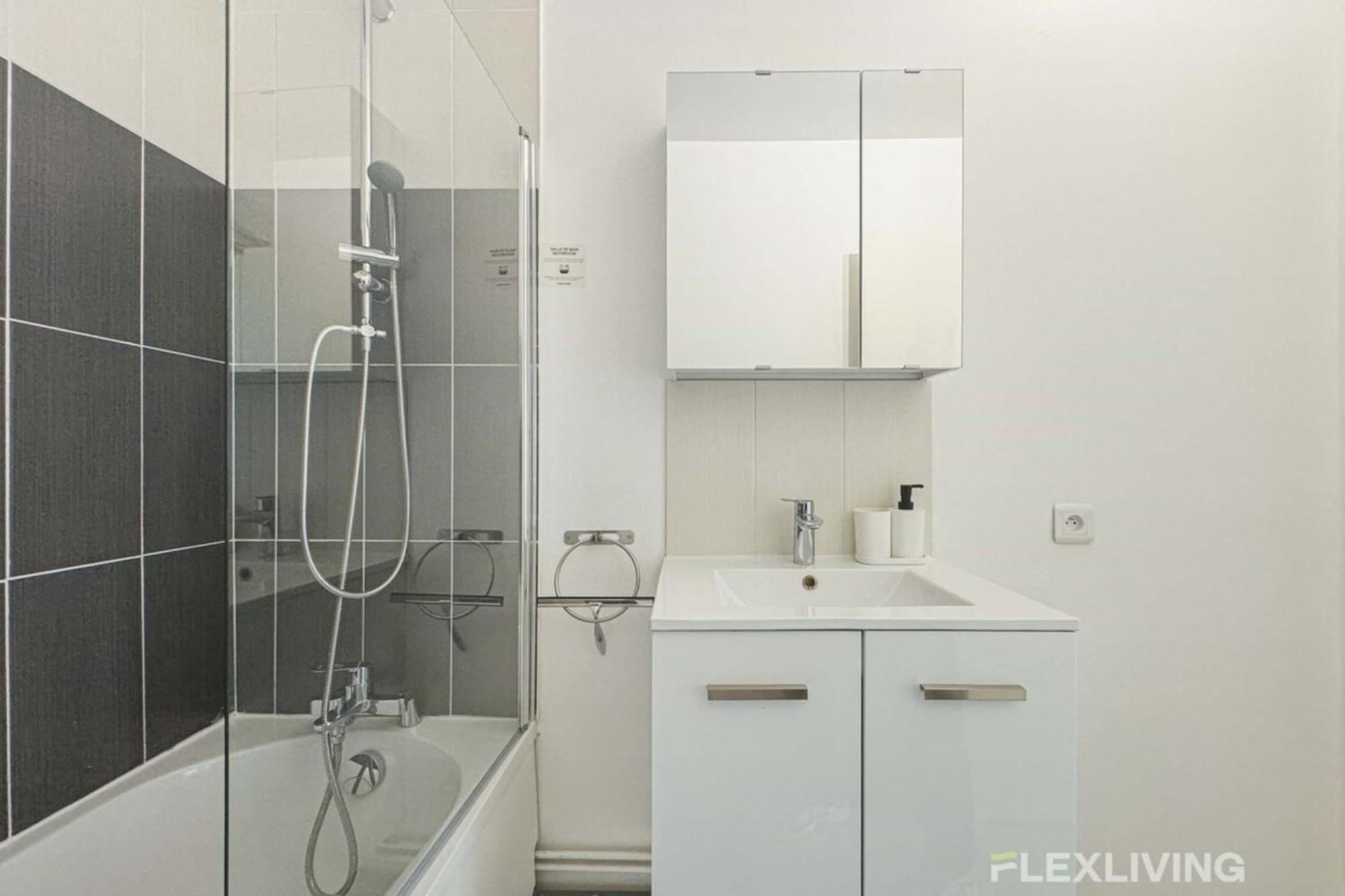 Flexliving - Whole - Mouchez * Parigi